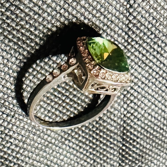 Silver Stainless Steel w Simulated Green Topaz Cushion Square CZ Ring Size 9 - Picture 10 of 12